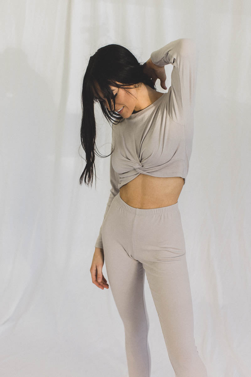 Taryn Set in Dove Gray