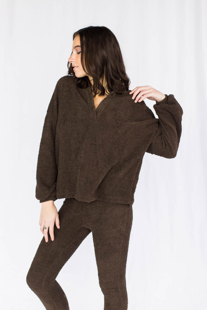 Feather Knit Henley Pullover in Cocoa